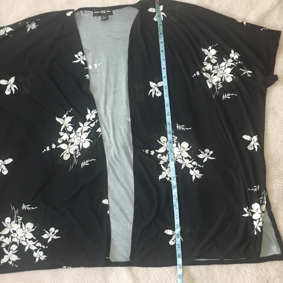 INC floral sleeveless cardigan - Picture 8 of 10